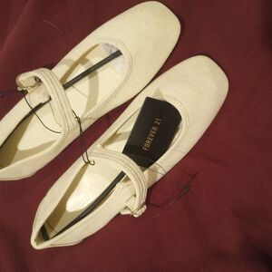 Forever 21 Cream Ballet Flats